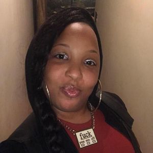 Meet your Posher, Simone